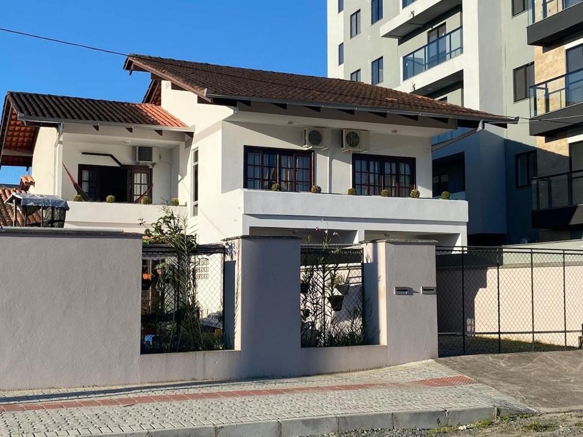 Rcm Vilas - Casa Confortavel 1 Joinville Dış mekan fotoğraf